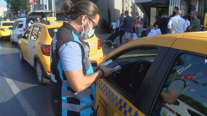 Taksim'de taksicilere polis denetimi -5