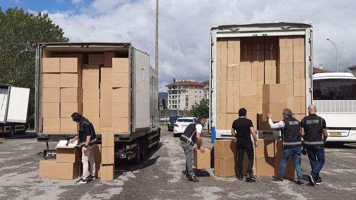 Kocaeli'de 20 milyon 500 bin adet makaron ele geçirildi -2