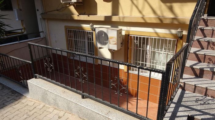 Kuzenini bıçaklayıp, başını ezerek öldürdü -7