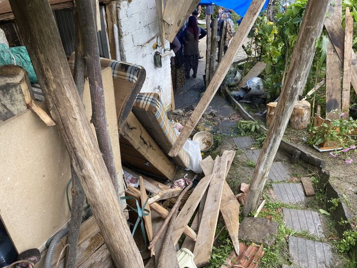 Bartın'da taziye evinde balkon çöktü: 13 yaralı
