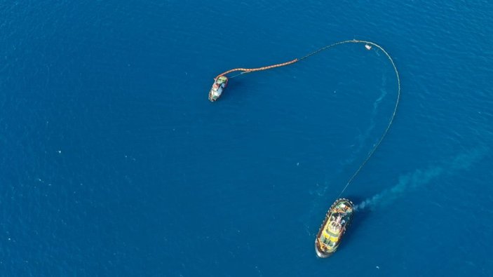 Akdeniz’de oluşan petrol kirliliğine karşı başlatılan temizlik çalışmalarında sona gelindi -2