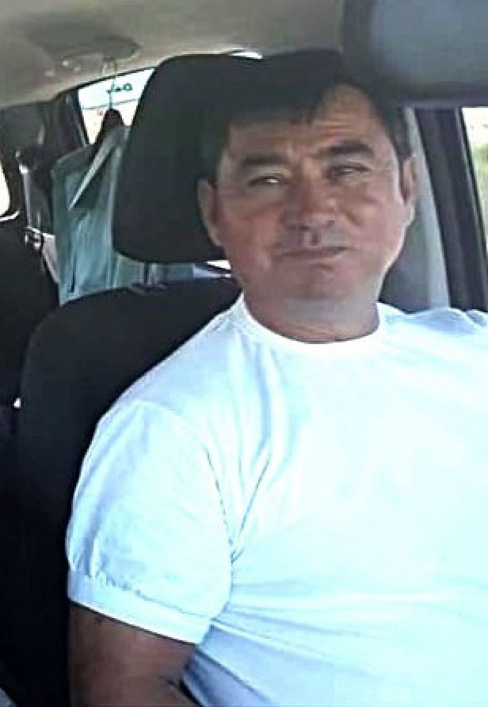 Balıkesir'de bastıkları çiftliğin sahibin öldürüp hayvanları da vurdular