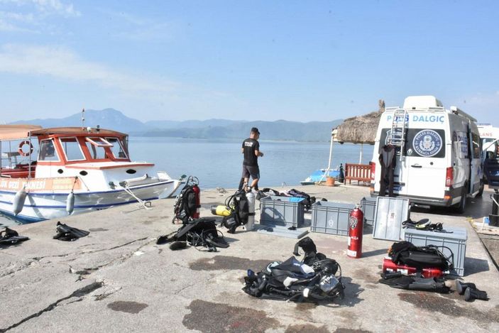 Tur teknesinde asker eğlencesi kanlı bitti: 1 ölü, 12 gözaltı -1