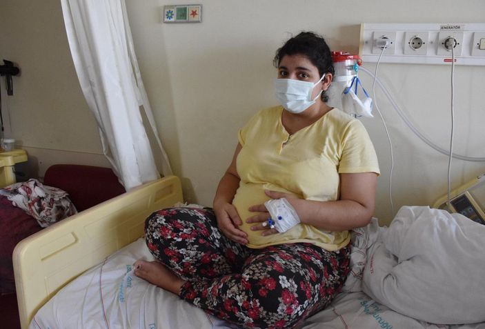 İzmir'de aşı olmayan hamile kadın, virüsü ağır atlattı: Herkese aşı olmasını öneriyorum