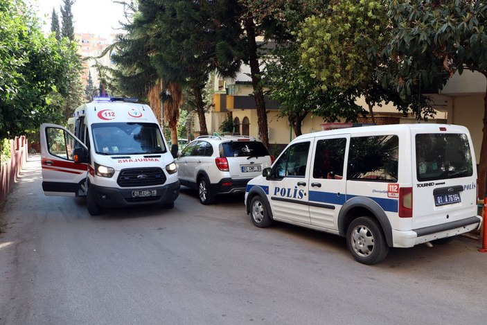 Ayağı kayınca balkon kapısına çarptı, camın boğazına saplanmasıyla öldü  -2