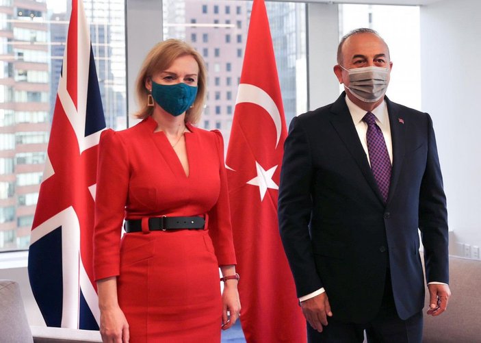 Dışişleri Bakanı Çavuşoğlu, İngiliz mevkidaşı ile görüştü -1