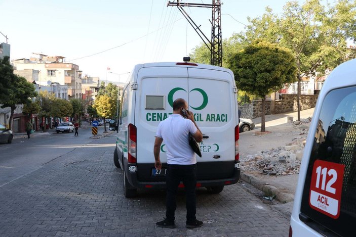 Gaziantep'te metruk binada erkek cesedi bulundu -5