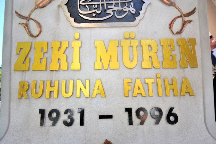 Zeki Müren'in yeğenleri: Dayımıza anıt mezar sözü tutulmadı