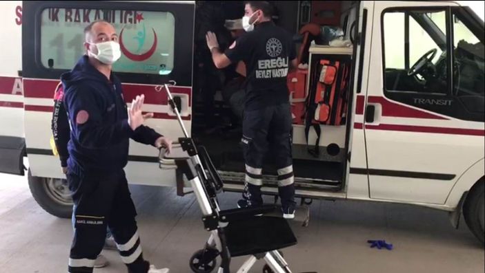 Karaman’da elma işçilerini taşıyan minibüs devrildi: 1 ölü, 20 yaralı -3