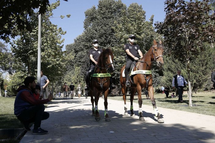 Atlı polislerden Maçka Demokrasi Parkı'nda denetim -4
