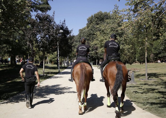 Atlı polislerden Maçka Demokrasi Parkı'nda denetim -5
