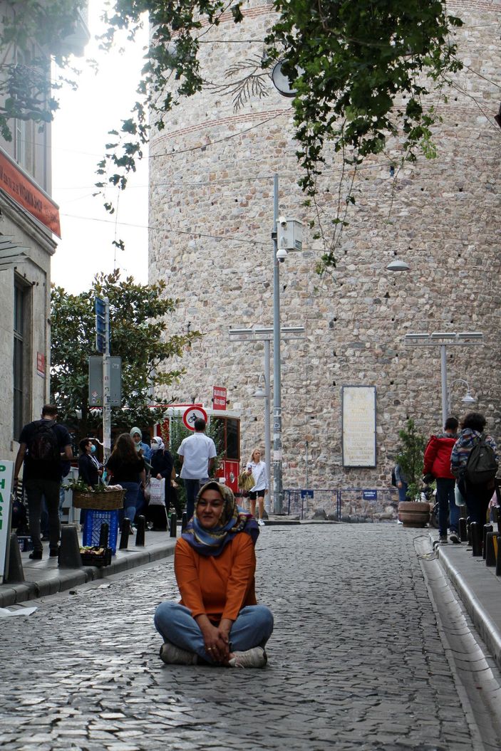 Galata Kulesi önündeki KGYS direğine 'fotoğraf' düzenlemesi -4