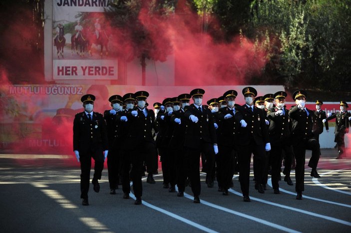 Bursa'da jandarma astsubay adaylarının yemin töreni -4