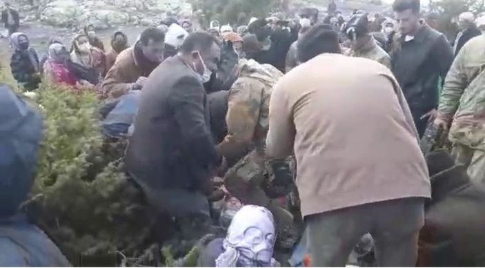 d Köyde su tartışması arbedesi; jandarma gazla müdahale etti, 4 kişi hastanelik oldu -1