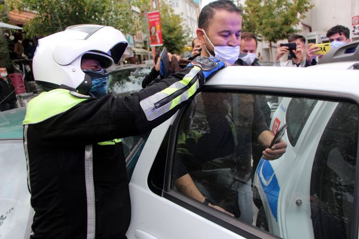 Murat Özdemir, bu kez gazeteci ve polislere sataştı; yine gözaltında -6