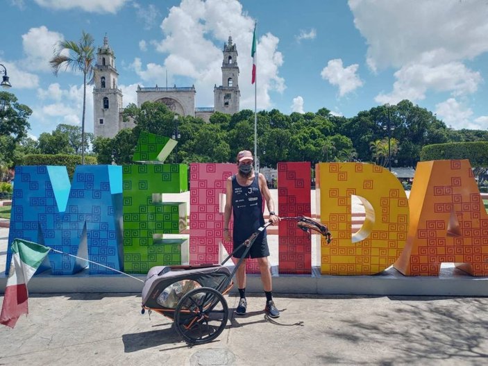 Dünyayı dolaşan Alman atlet Meksika’yı kuzeyden güneye koşarak 120 günde geçti -3