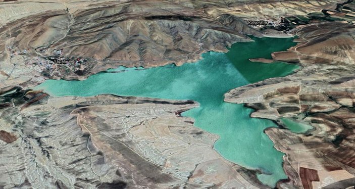 Suyu 300 metre çekilen Karacalar Barajı'nın zemini tarım arazisine dönüştü