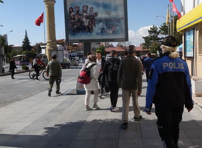 Maskesizlerin denetim telaşı -8