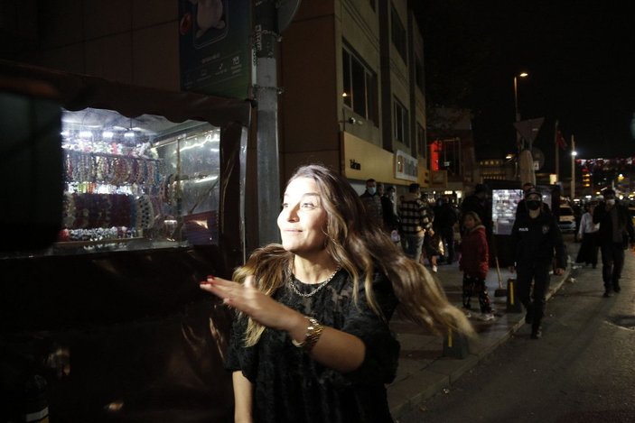 Taksim'de polis noktasındaki taksiciye küfür edince gözaltına alındı -3