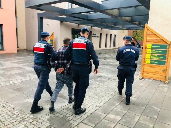Firari şüpheli, yine hırsızlık yapmak isterken yakalandı -1