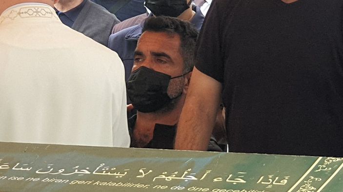 'Çaycı Hüseyin’in babası son yolculuğuna uğurlandı -3