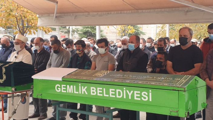 'Çaycı Hüseyin’in babası son yolculuğuna uğurlandı -4