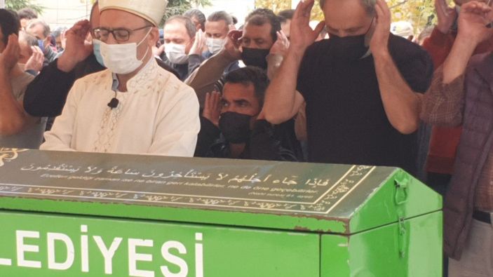 'Çaycı Hüseyin’in babası son yolculuğuna uğurlandı -2