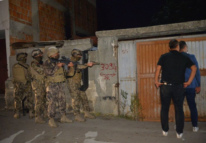 Adana'da Cono aşiretine 500 polis ile hava destekli operasyon: 30 gözaltı kararı - 2 (Yeniden) -3