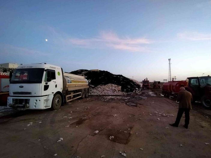 Bismil’de pamuk fabrikasındaki yangınd, 2,5 ton pamuk kül oldu -2