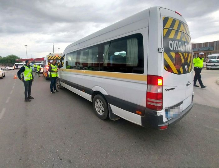 Servisçilerin 'ikiz plaka' oyunu polise takıldı -2