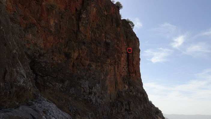 150 metre tırmanarak topladığı kaya balını Cumhurbaşkanı Erdoğan'a ulaştıracak -5