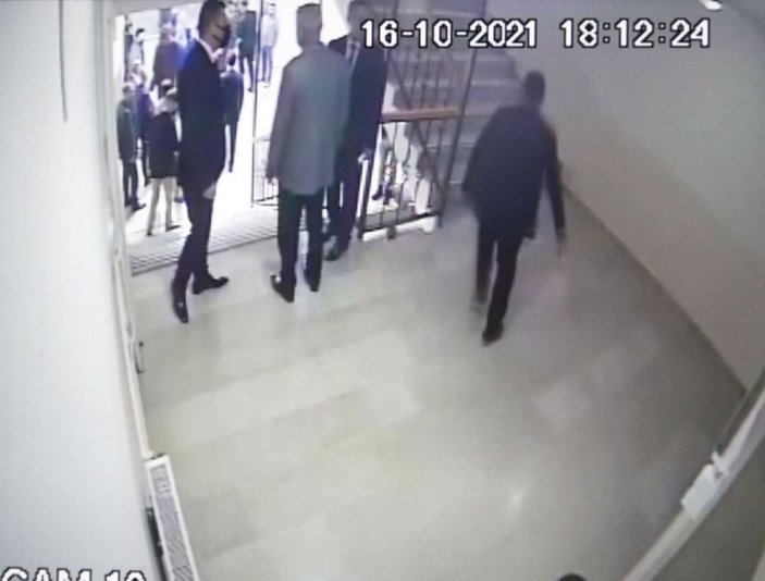 Davutoğlu'nun asansör kazası öncesi ve sonrası kamerada -8