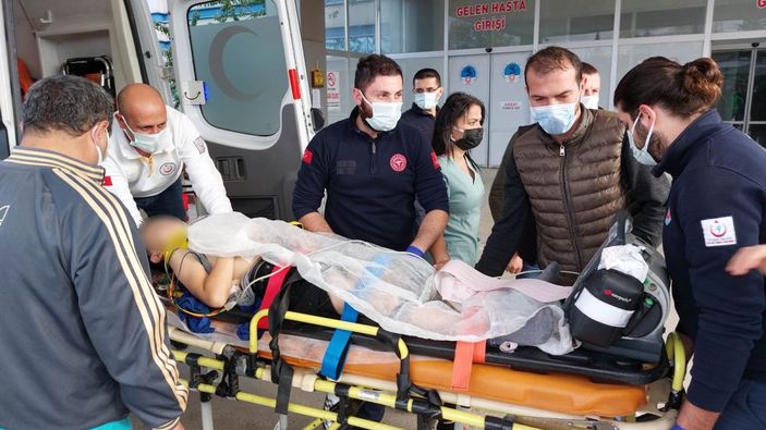 Eve balkondan girmek isteyince 2. kattan düşen çocuk yaralandı -2