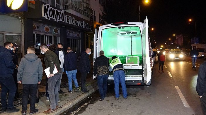 Evinde sırtından 13 kez bıçaklanarak öldürüldü -4