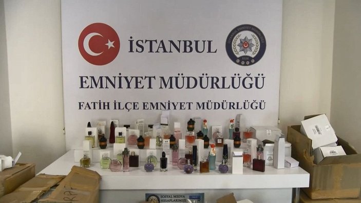 Fatih'te 1 milyon 700 bin lira değerinde kaçak parfüm ele geçirildi -2