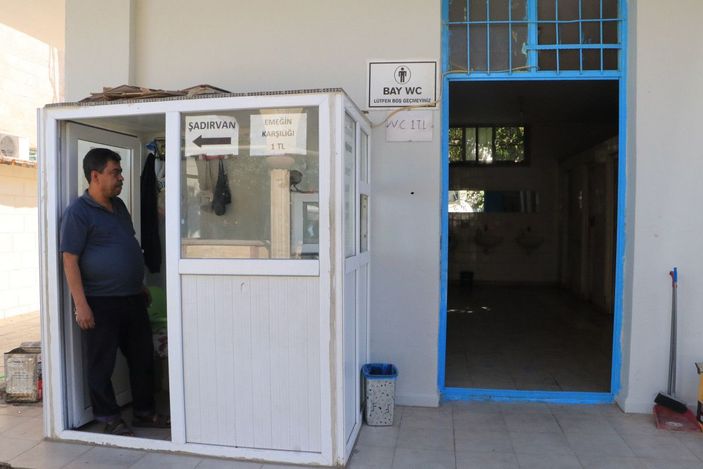 Tuvalet parasını karganın ağzına bırakıyorlar  -6