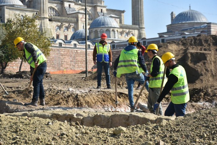 Selimiye Camii'nin çevre düzenlemesinde Roma dönemine ait aile mezarı bulundu -5