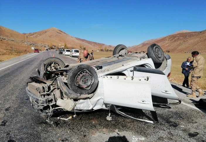 Bitlis'te otomobil takla attı: 1 ölü, 4 yaralı -2