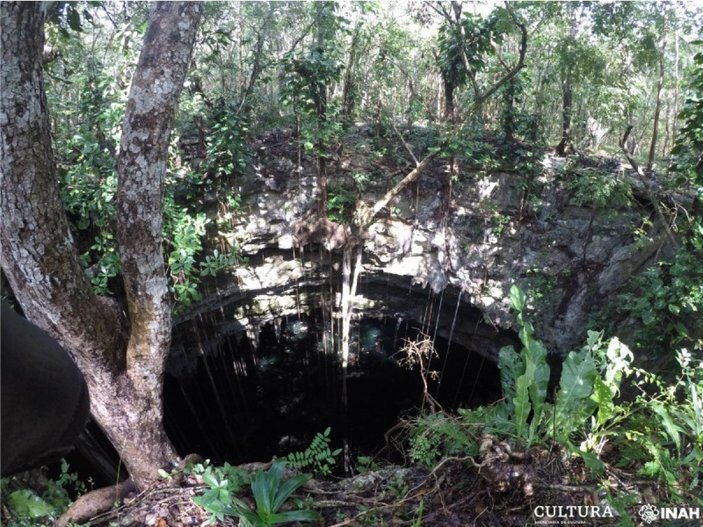 Meksika’da Mayalara ait bin yıldan eski bir kano bulundu -5