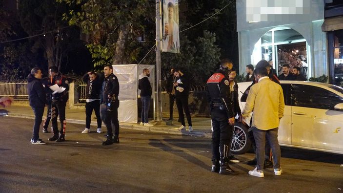 Avcılar'da otomobili kurşunladılar -6