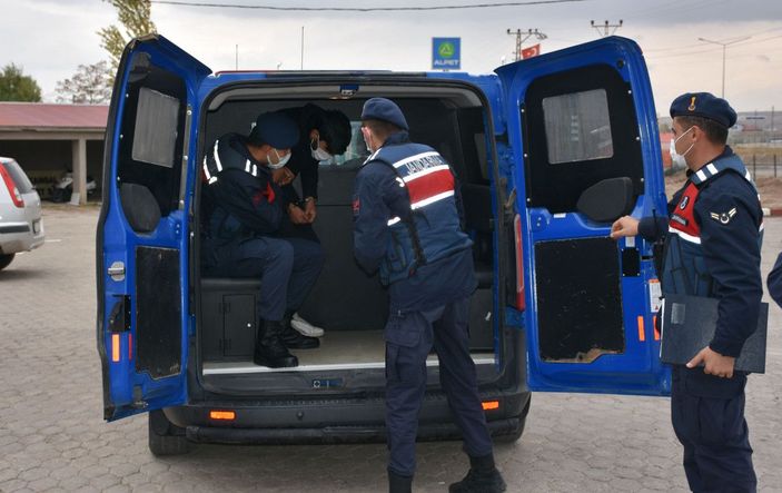 d Komşusunu, alacak tartışmasında öldürmüş -3