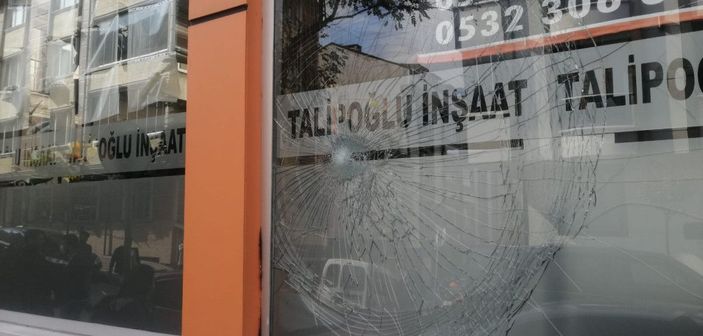 Sultangazi'de ailesiyle tartışıp sokakta ortalığı birbirine kattı -8