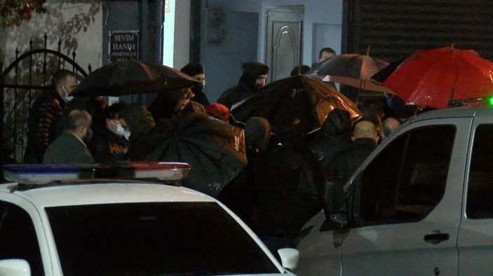 Beykoz'da iş yeri sahibinin oğlu kiracıyı bıçaklayarak öldürdü -1