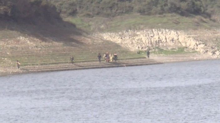 Alibeyköy Barajı'ndaki suya gömülü otomobil paniğe neden oldu  -2