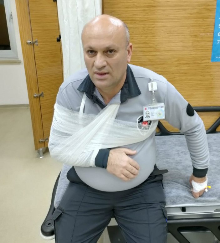 Hastanede kavgayı ayıran özel güvenlik görevlisinin kolu çıktı -2