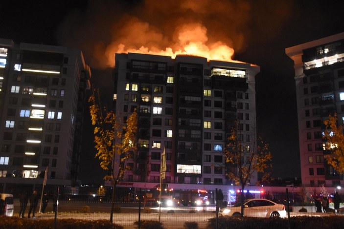 Eskişehir'de işten çıkarılan kapıcı, kaldığı binada yangın çıkardı