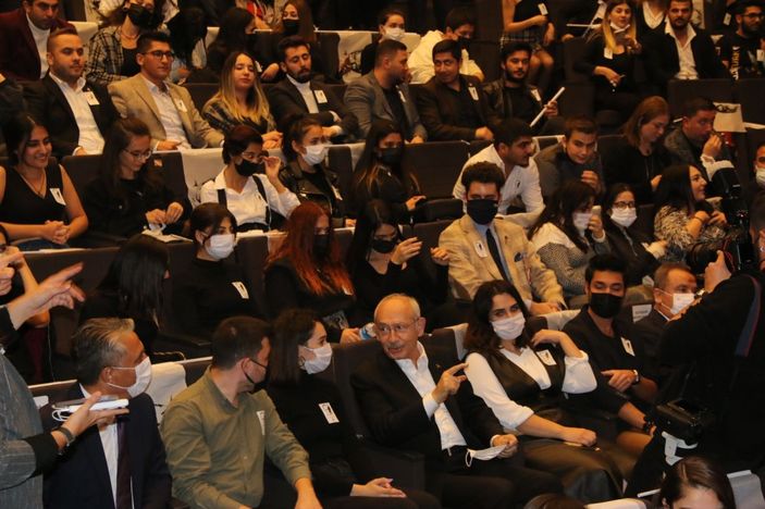 Kılıçdaroğlu: “Gençlerin umutsuzluğa kapılma hakları yoktur” -7