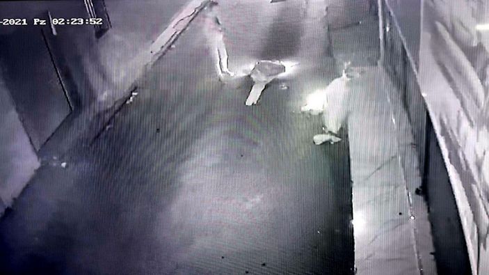 d Amcasının hurda deposunu ateşe verip ölümüne yol açan yeğen olay anını hatırlamamış -4