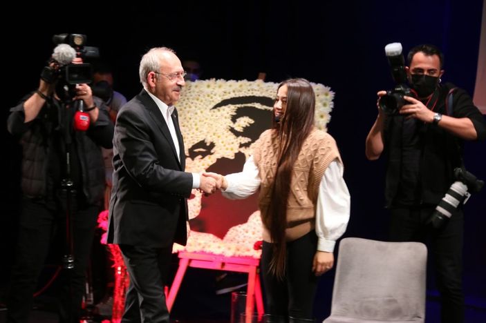 Kılıçdaroğlu: “Gençlerin umutsuzluğa kapılma hakları yoktur” -5