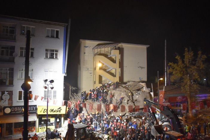 d Çöken binada çalışan işçiler: Binanın çürük olduğunu söyledik -6